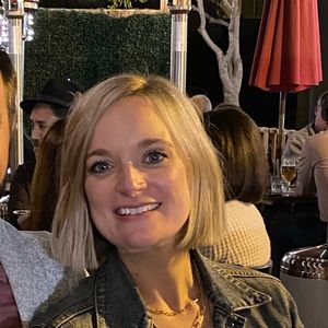 Meet your Posher, Suzanne